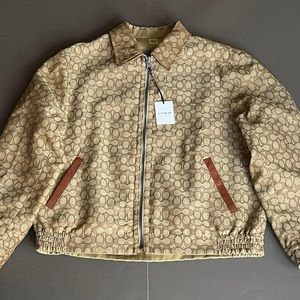 Coach Heritage Reversible Jacket
Color: Tan Signature/ Beige 
Size: extra small